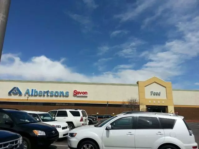 Albertsons Market