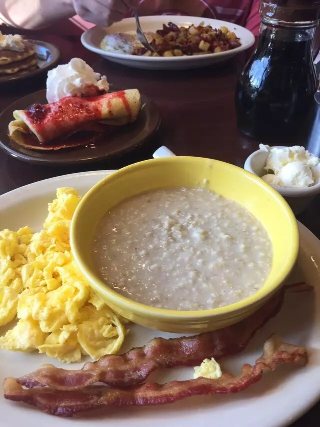 Village Inn