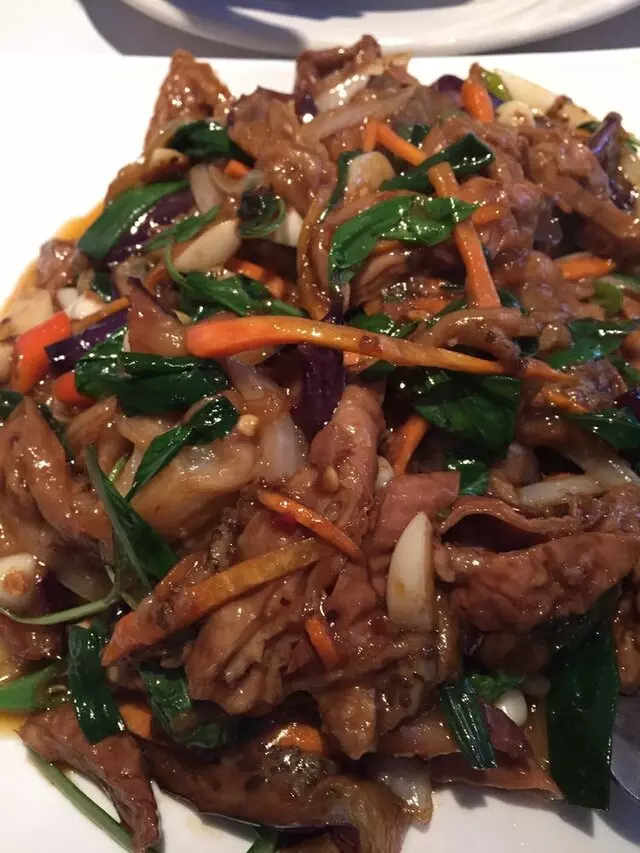 Tsai’s Chinese Bistro
