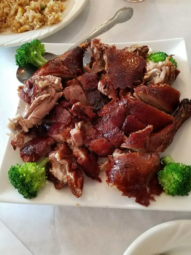 Tsai’s Chinese Bistro