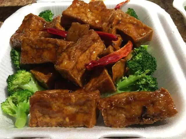 Tsai’s Chinese Bistro