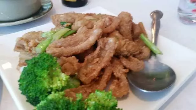 Tsai’s Chinese Bistro