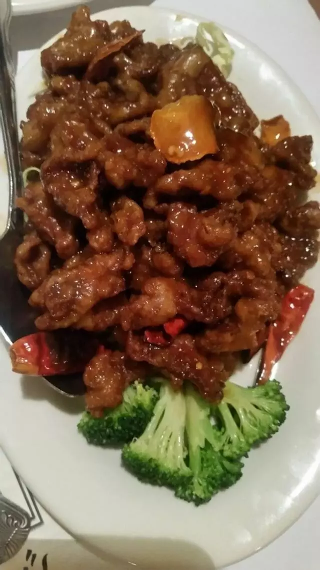 Tsai’s Chinese Bistro