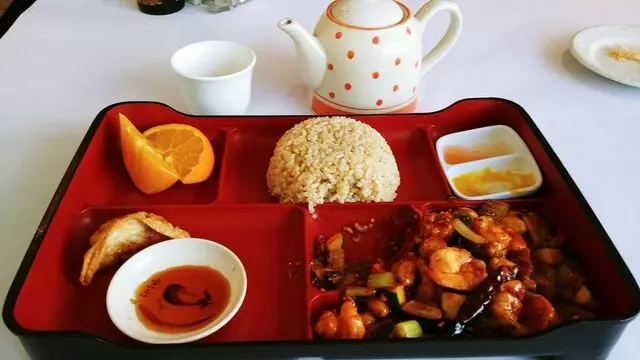 Tsai’s Chinese Bistro