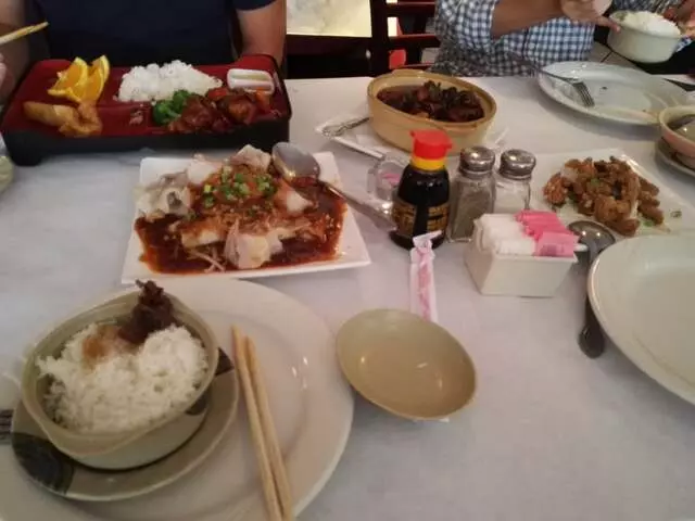Tsai’s Chinese Bistro