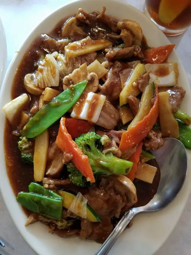 Tsai’s Chinese Bistro