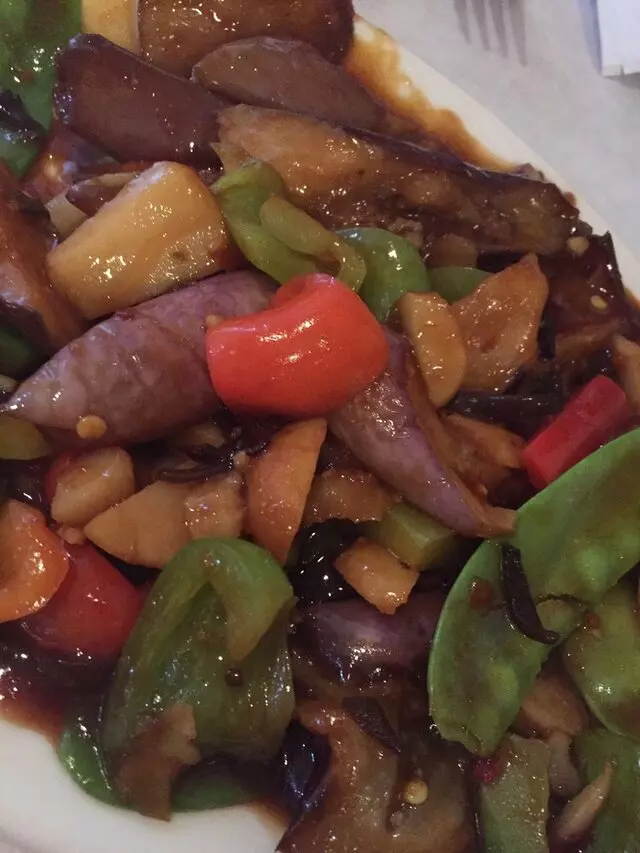 Tsai’s Chinese Bistro