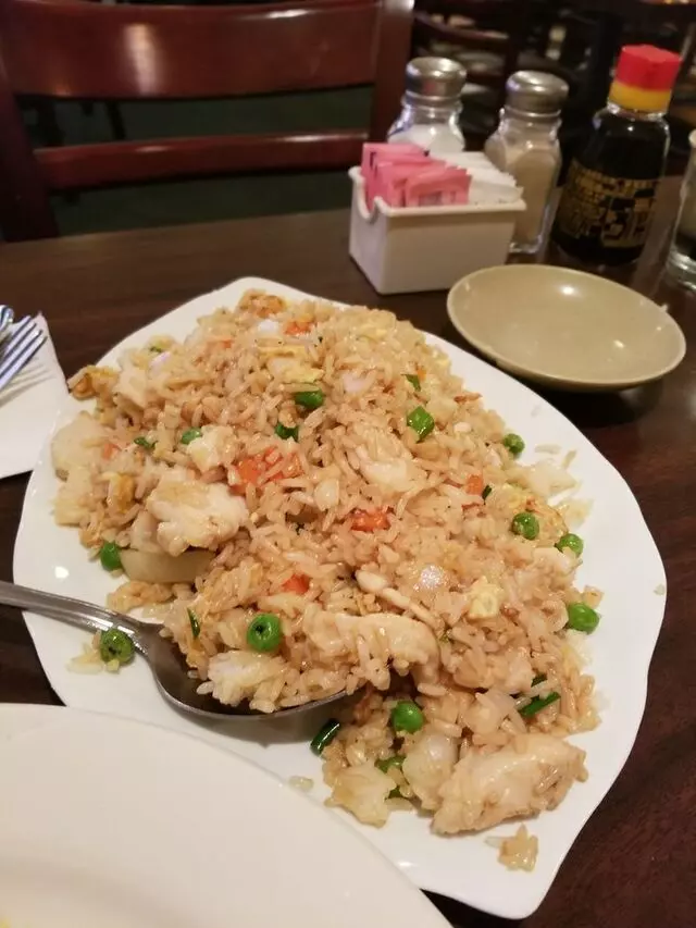 Tsai’s Chinese Bistro