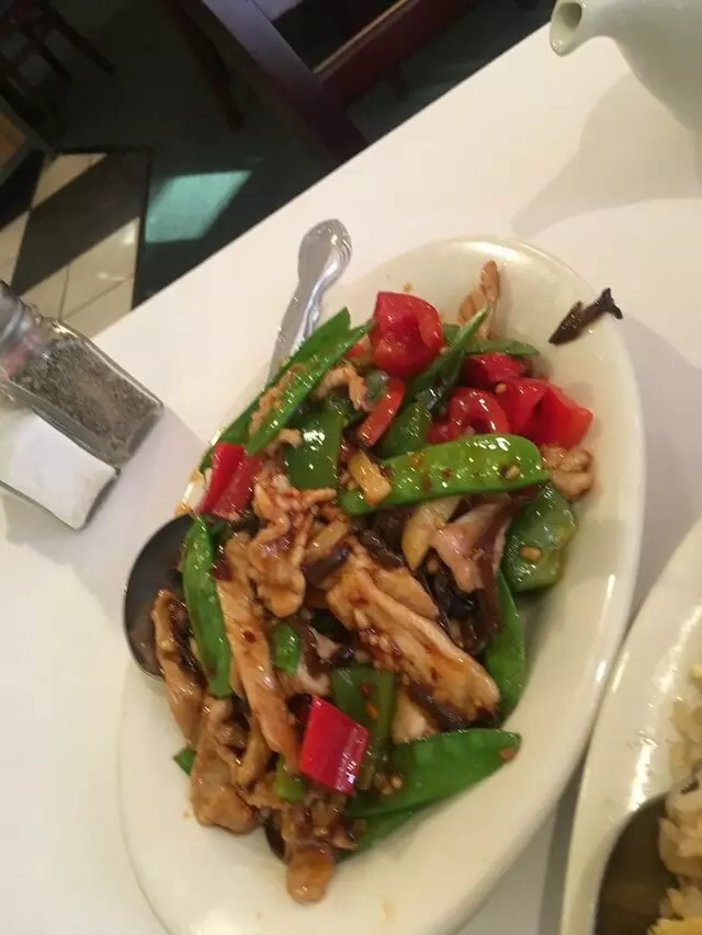 Tsai’s Chinese Bistro