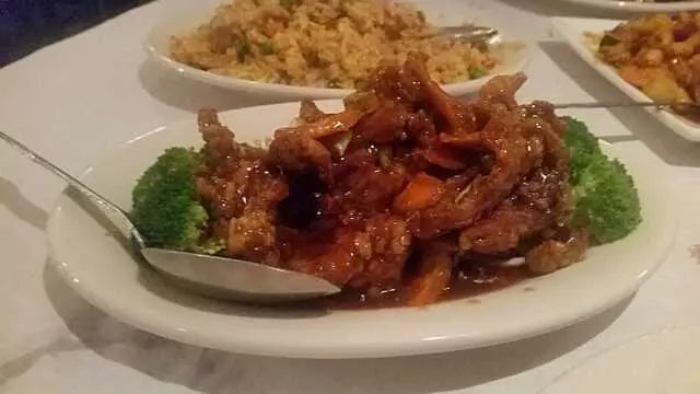 Tsai’s Chinese Bistro