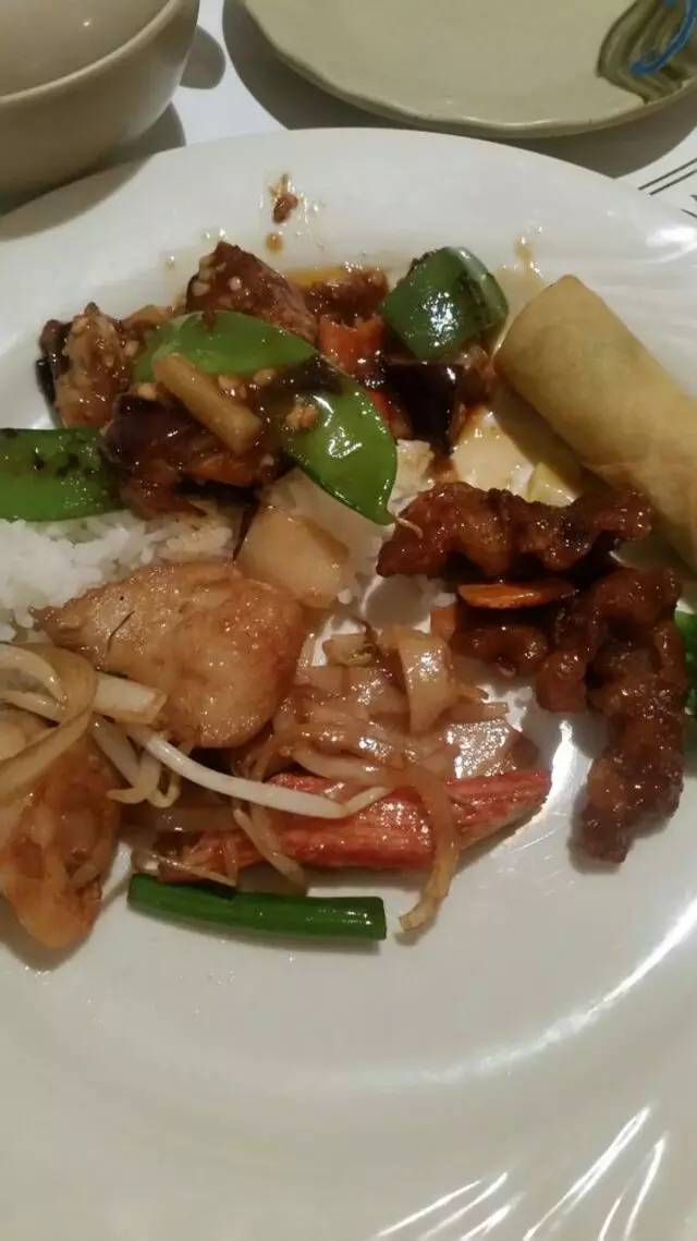 Tsai’s Chinese Bistro