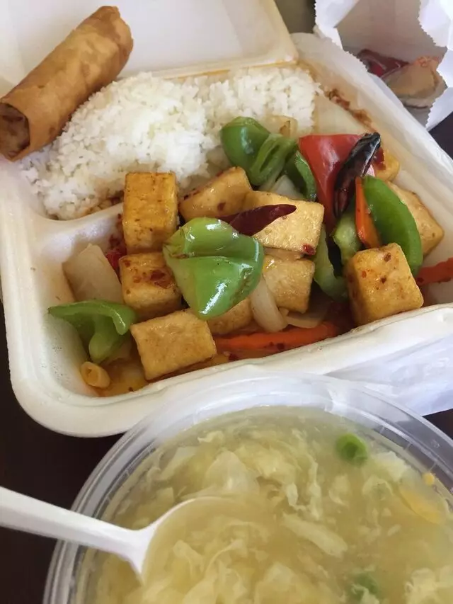 Tsai’s Chinese Bistro