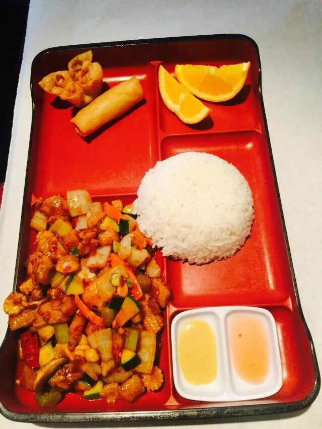Tsai’s Chinese Bistro