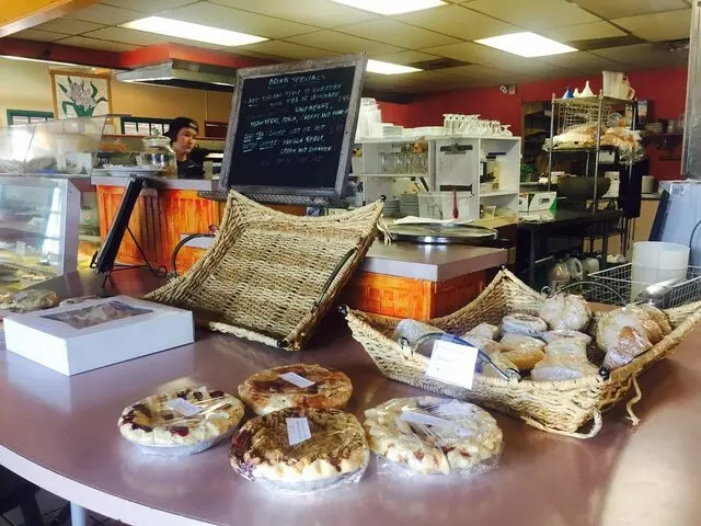 Savory Fare Cafe, Bakery & Catering