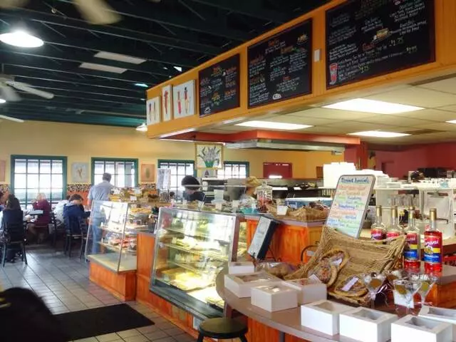 Savory Fare Cafe, Bakery & Catering