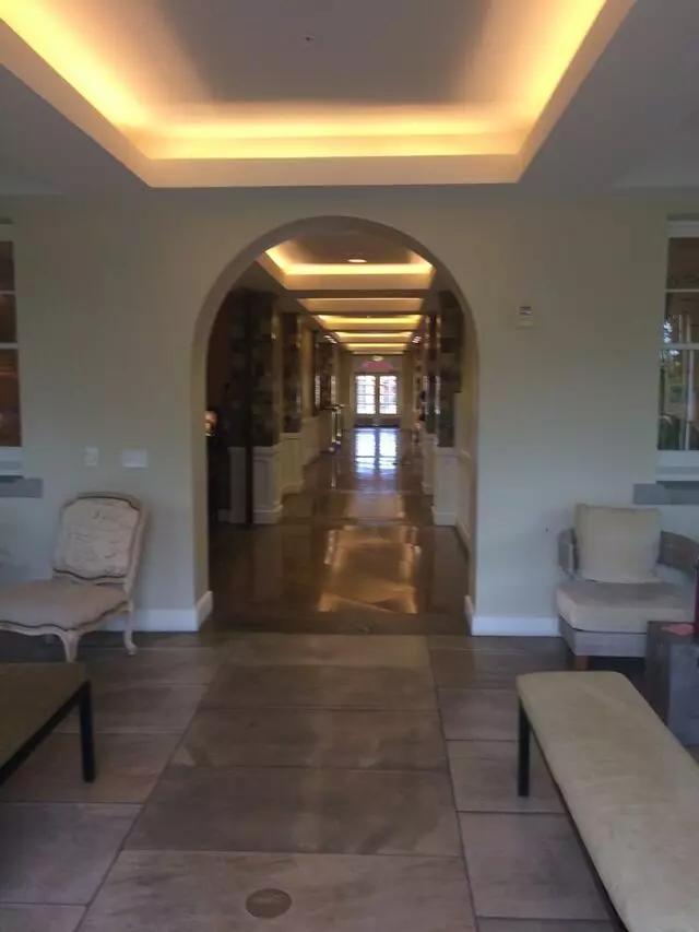 Apothecary Lounge