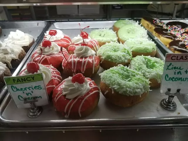 Rebel Donut