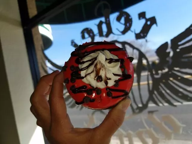 Rebel Donut