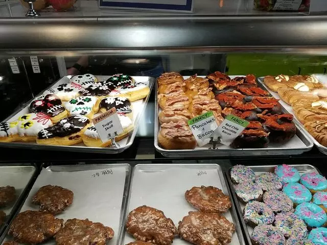 Rebel Donut