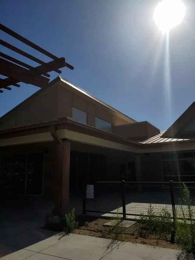 Los Duranes Community Center