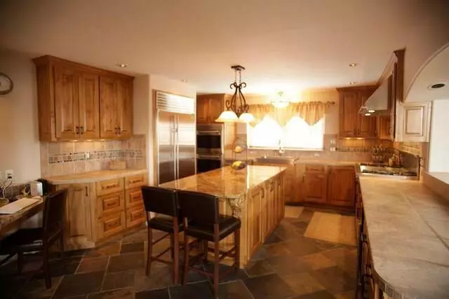 Aiello Construction