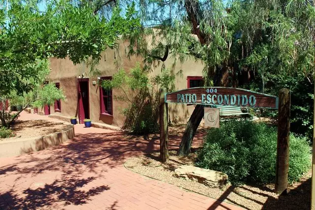 Carla Forrest Fine Art Studio & Gallery