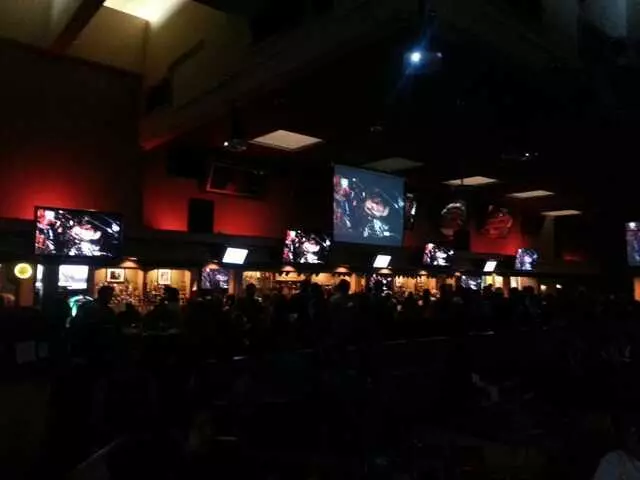 Uptown Sports Bar