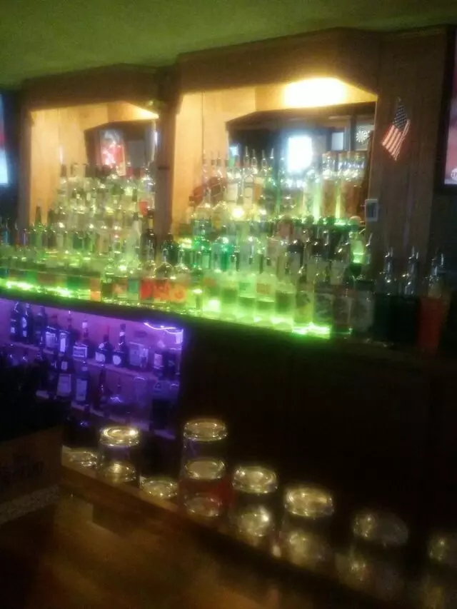 Uptown Sports Bar