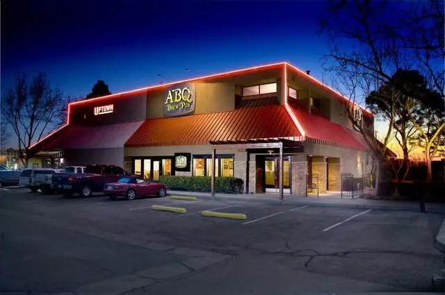 Uptown Sports Bar