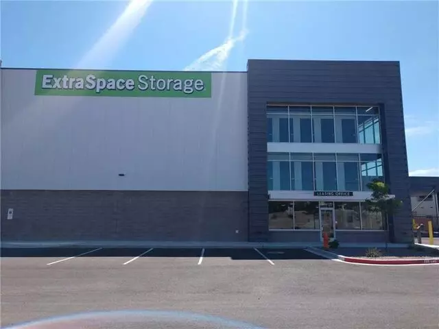 Extra Space Storage