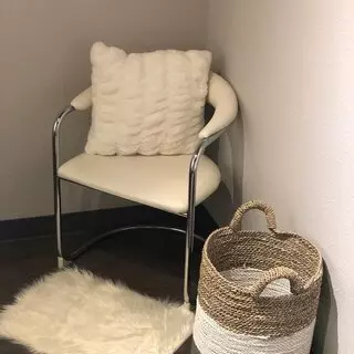 De Colores Salon Studios