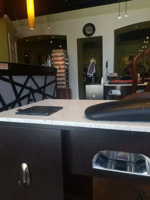 Angels Nails