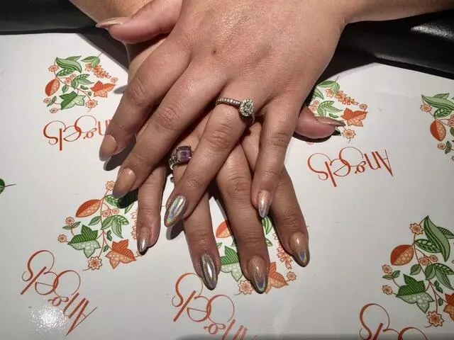Angels Nails