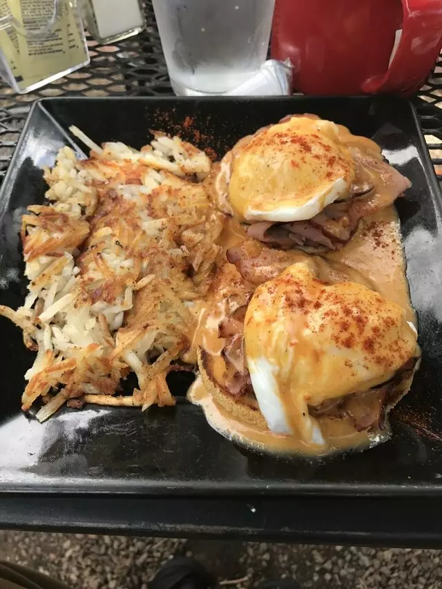 2G’s Bistro