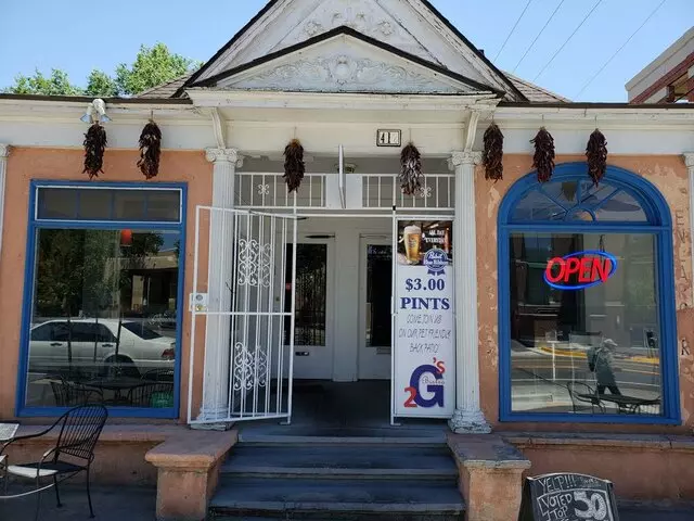 2G’s Bistro