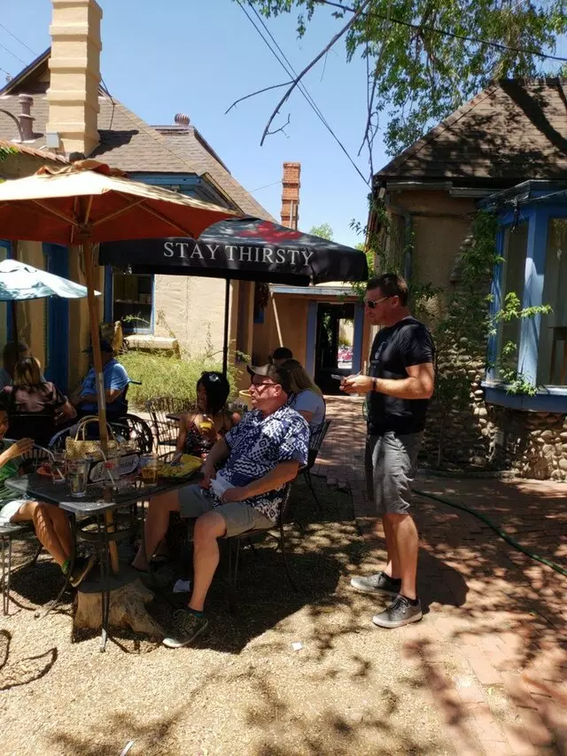 2G’s Bistro
