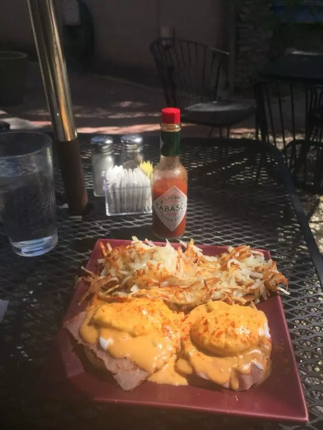 2G’s Bistro