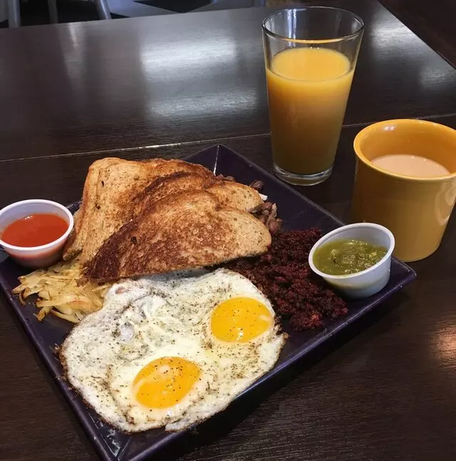 2G’s Bistro