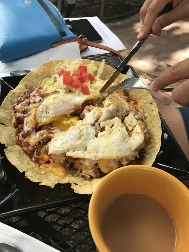 2G’s Bistro