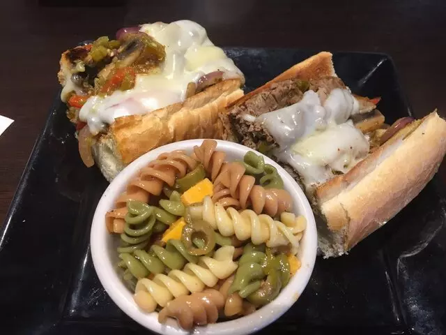 2G’s Bistro