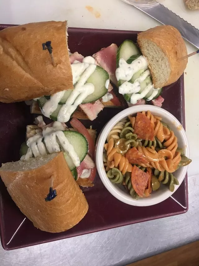 2G’s Bistro