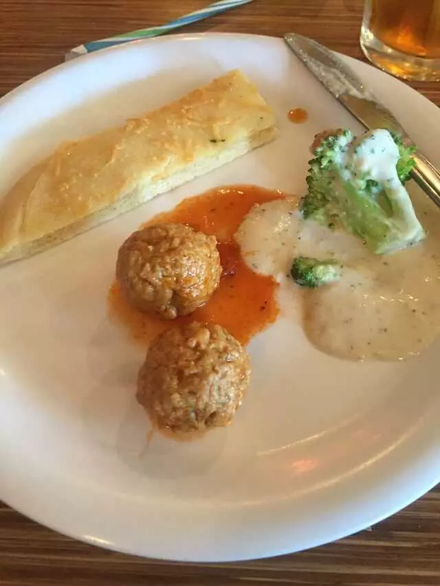Tomato Cafe