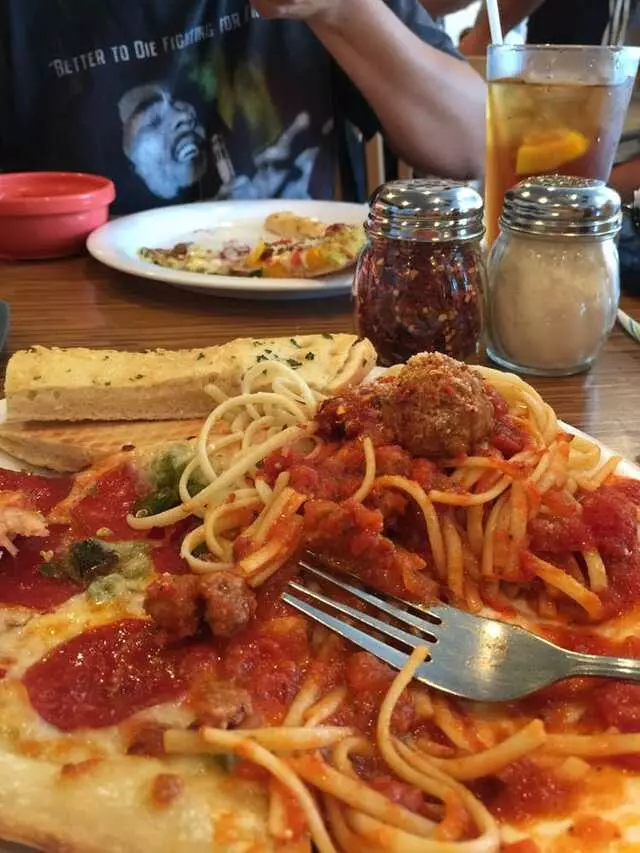 Tomato Cafe