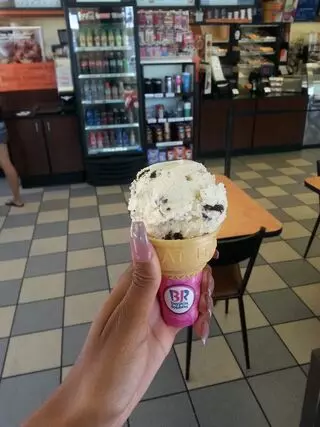 Baskin-Robbins Ice Cream & Cakes