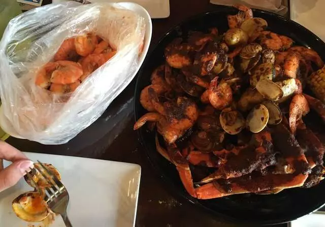 99 Degrees Seafood Kitchen