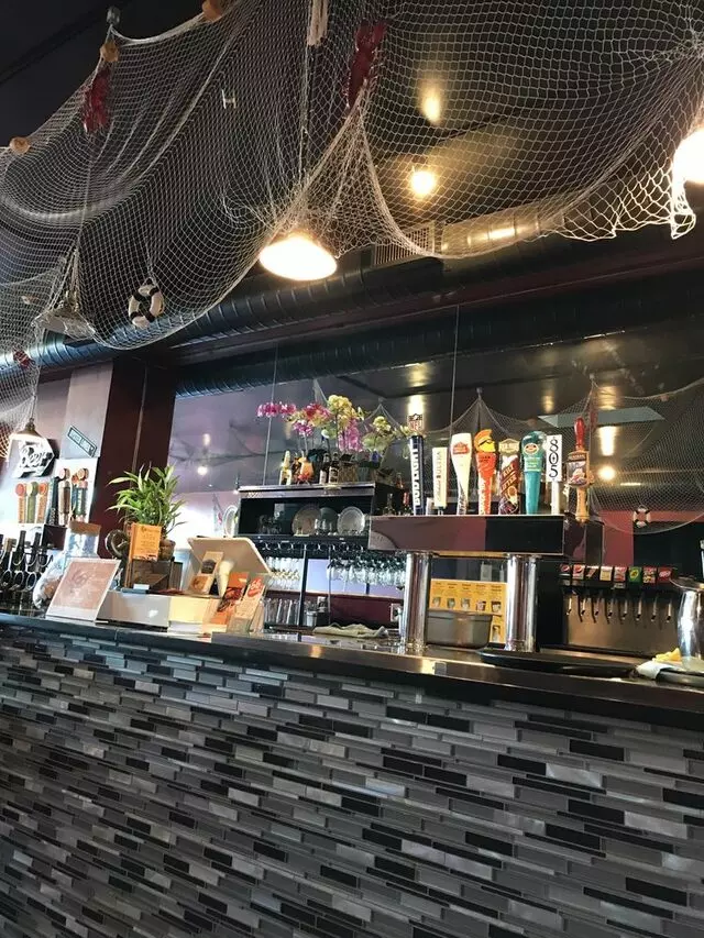 99 Degrees Seafood Kitchen