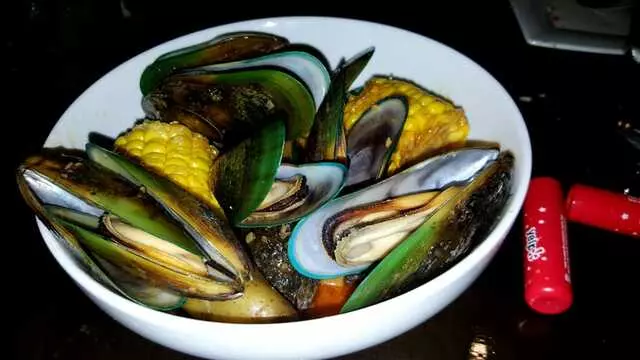 99 Degrees Seafood Kitchen