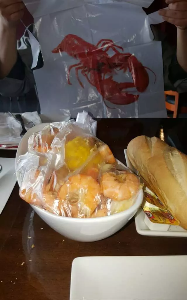 99 Degrees Seafood Kitchen