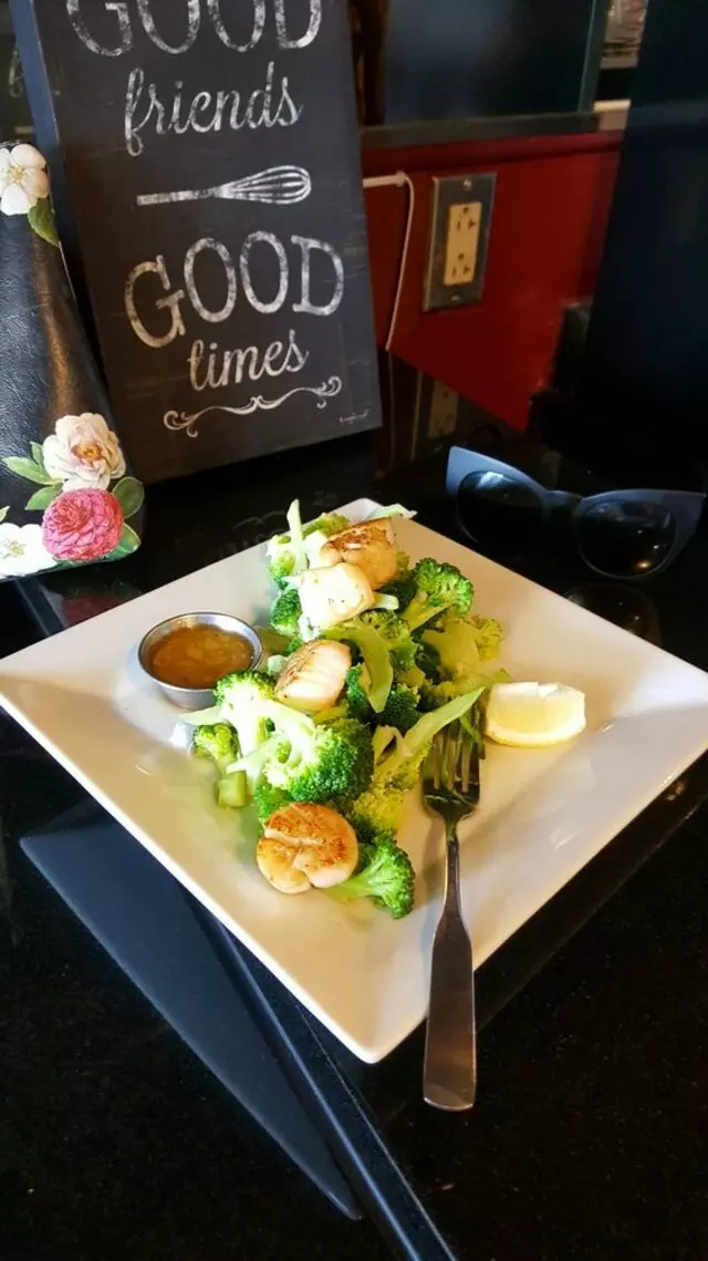 99 Degrees Seafood Kitchen