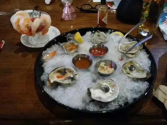99 Degrees Seafood Kitchen